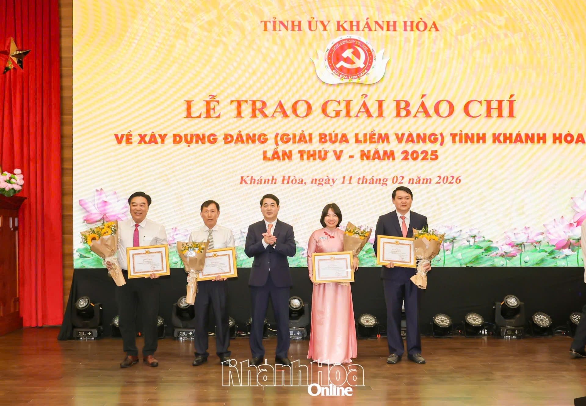 Giải báo chí về xây dựng Đảng tỉnh Khánh Hòa: Nơi hội tụ, kết tinh tâm huyết, trí tuệ, tư duy chính trị sắc bén, trách nhiệm xã hội, tình yêu quê hương, đất nước 